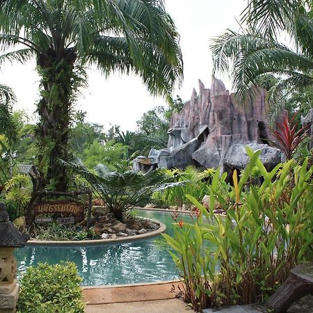 Nattha Waree Hot Spring Resort And Spa Ban Nua Khlong Dış mekan fotoğraf