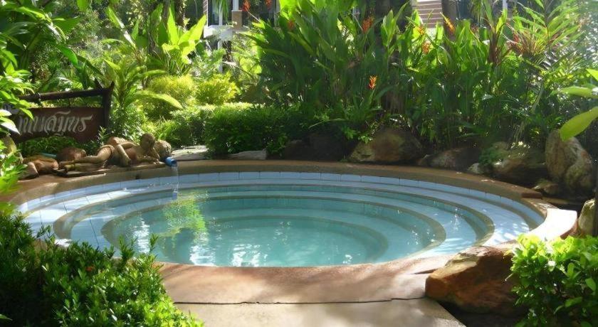 Nattha Waree Hot Spring Resort And Spa Ban Nua Khlong Dış mekan fotoğraf