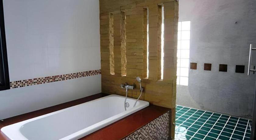 Nattha Waree Hot Spring Resort And Spa Ban Nua Khlong Dış mekan fotoğraf