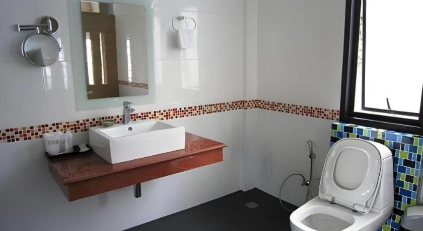 Nattha Waree Hot Spring Resort And Spa Ban Nua Khlong Dış mekan fotoğraf